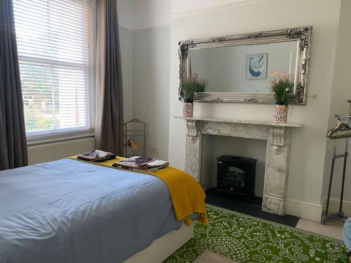 Elegant Spacious Apartment In Heart Of St Leonards Hastings Exterior foto