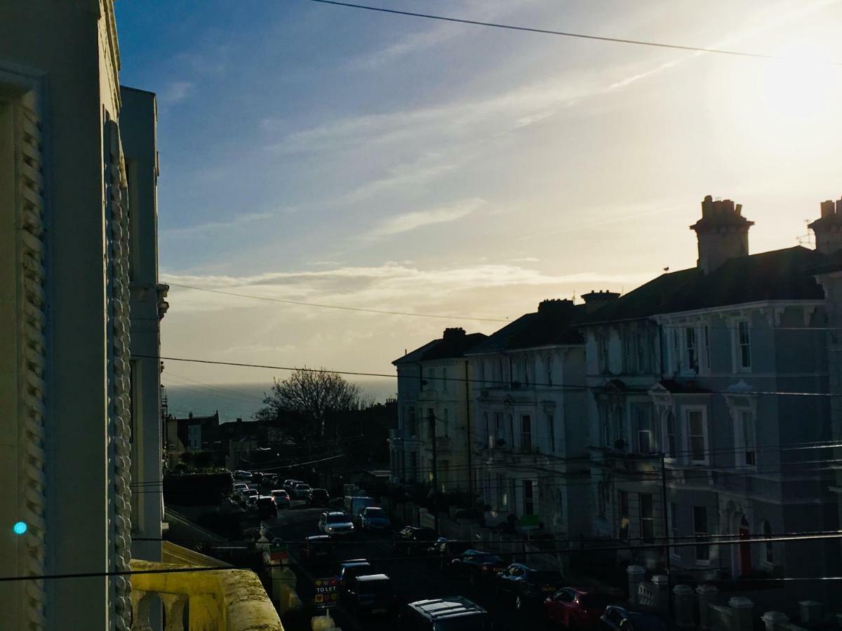 Elegant Spacious Apartment In Heart Of St Leonards Hastings Exterior foto